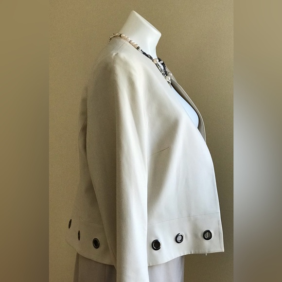 Jones Studio Separates Cream Open Blazer Silver Open Rings At Bottom Sz … - Picture 6 of 13